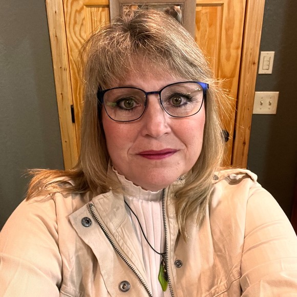 Meet your Posher, Mary - Picture 1 of 1